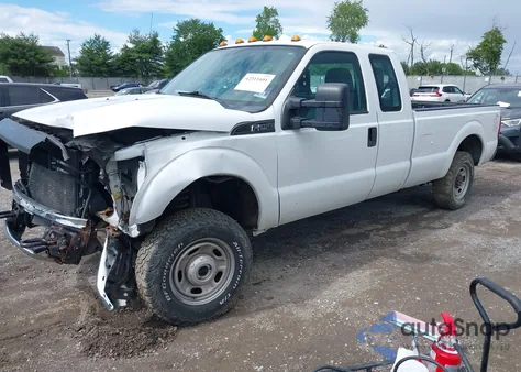 2012 Ford F-250 Xl z USA, uszkodzony, nr VIN 1FT7X2B60CEB28401